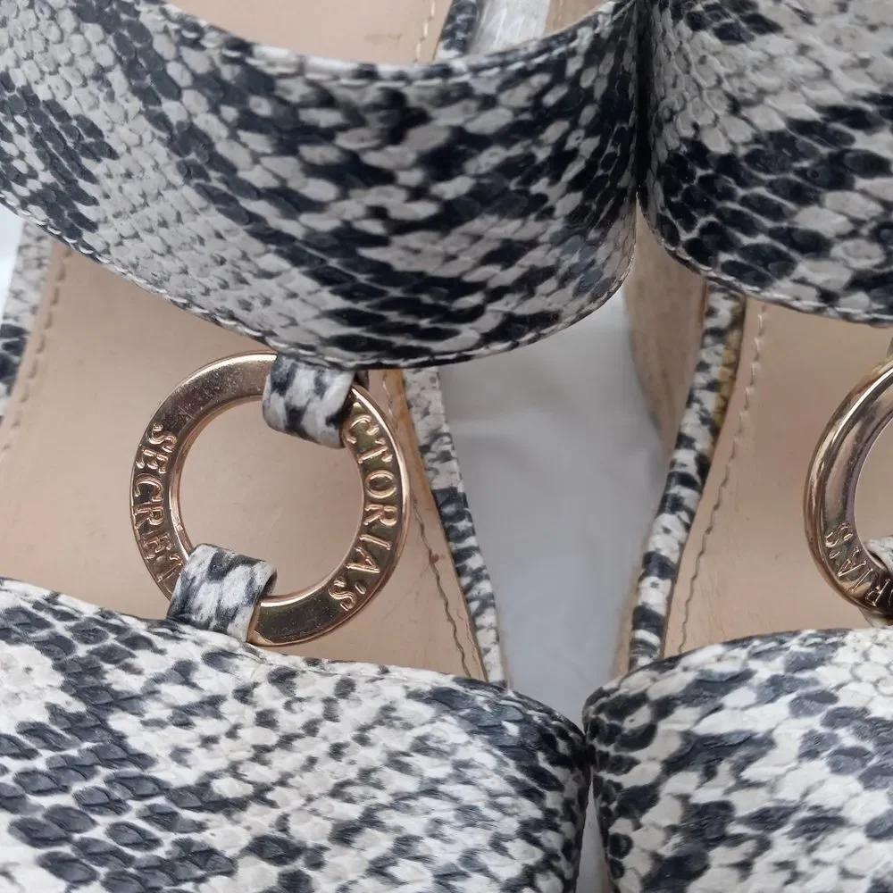 Victoria's Secret Spadrille Wedges Slip In Snakeskin Size 8.5 B